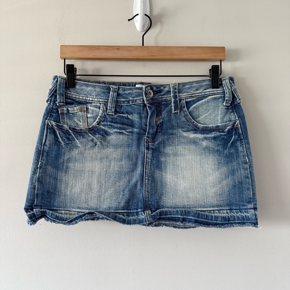 Low Rise Denim Micro Mini Skirt Size 9 Y2K 2000s 90s Bratz Indie Sleaze Beach